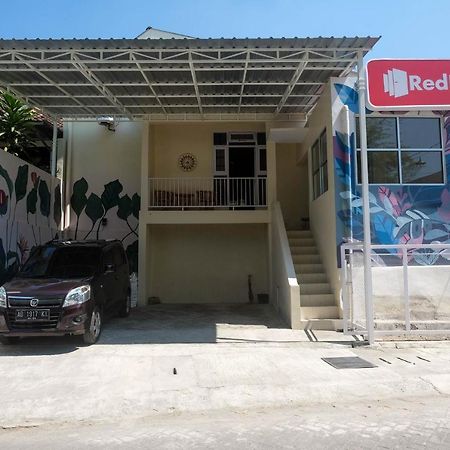 Reddoorz Syariah Near Universitas Mercu Buana Kampus 2 Yogyakarta Kejayan Zewnętrze zdjęcie